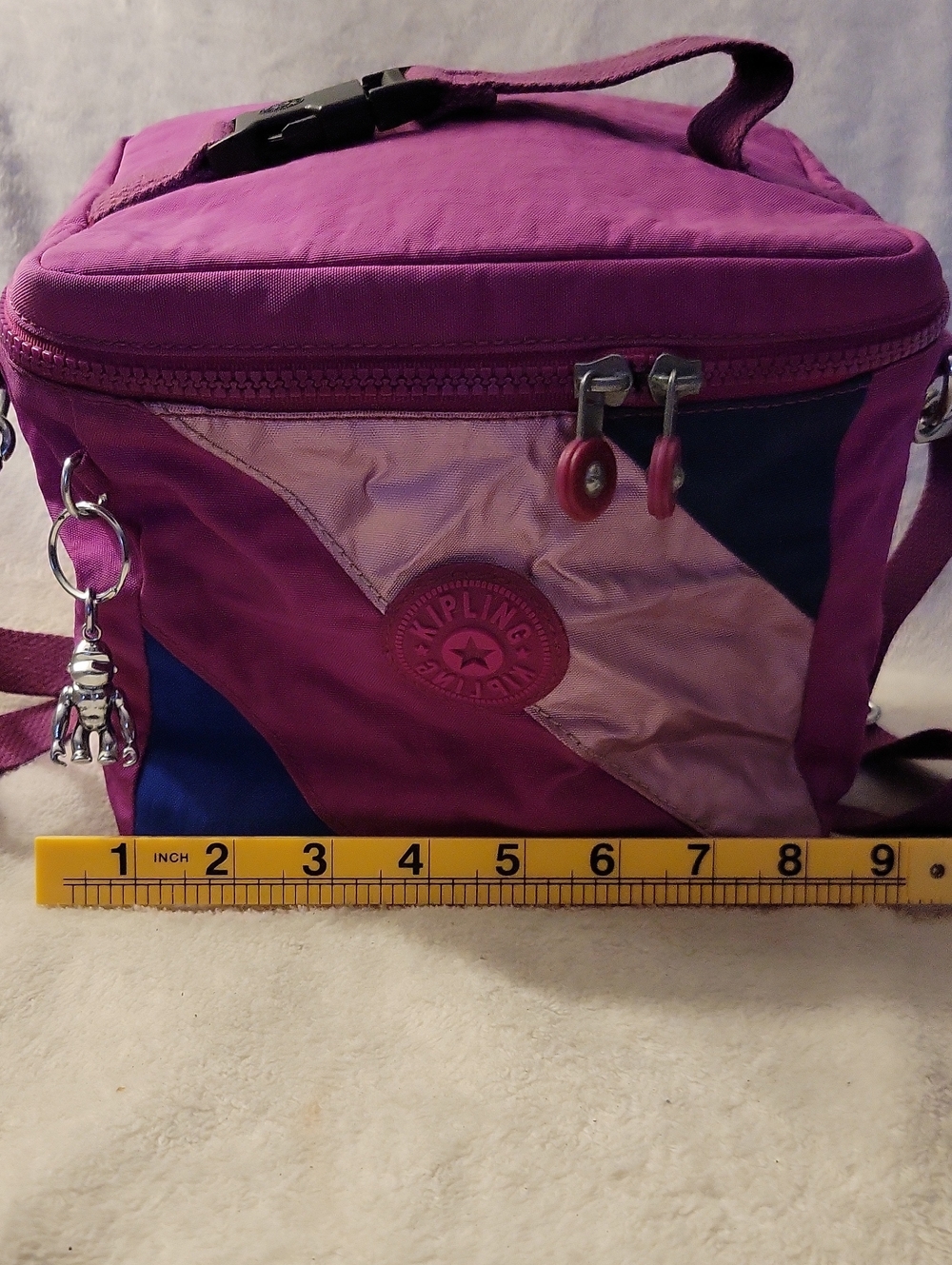 Kipling Lunchbox In Geometric Colors - Picture 6 of 13